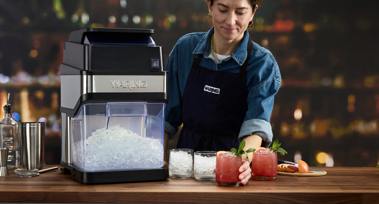 Waring WIC50 Ice Crusher Countertop 14" W X 18.75" D X 23.25" H