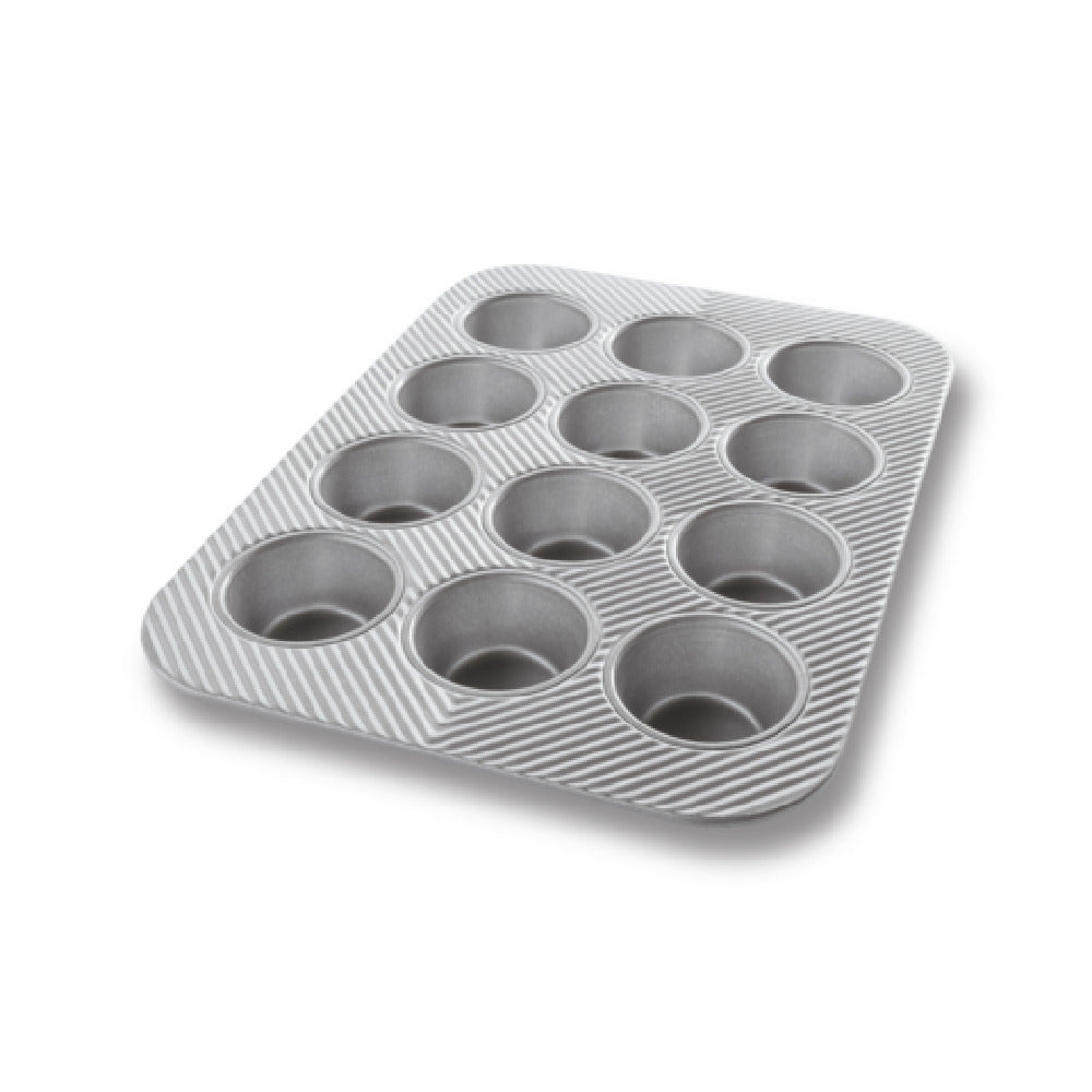 Chicago Metallic 45125 Cupcake Pan 11-1/8" X 15-3/4" Overall Makes (12) 2-3/4" Dia. Cupcakes