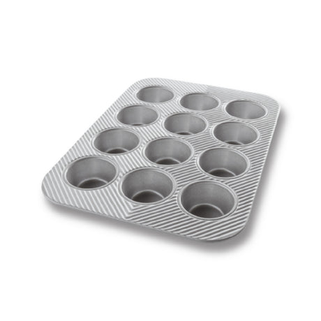 Chicago Metallic 45125 Cupcake Pan 11-1/8" X 15-3/4" Overall Makes (12) 2-3/4" Dia. Cupcakes