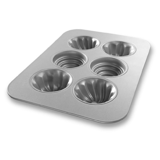 Chicago Metallic 25600 Mini Cake Pan 11-1/8" X 15-3/4" Overall Makes (6) 3-11/16" Assorted Cakes: (2) Mini-swirl