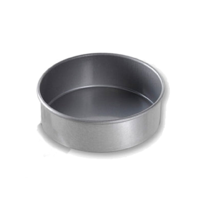 Chicago Metallic 46025 Cake Pan 31.3 Oz. 6" Dia. X 2" Deep