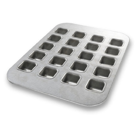 Chicago Metallic 25300 Brownie Bite Pan 11-1/8" X 15-3/4" Overall Makes (20) 1-21/32" Square Brownie Bites